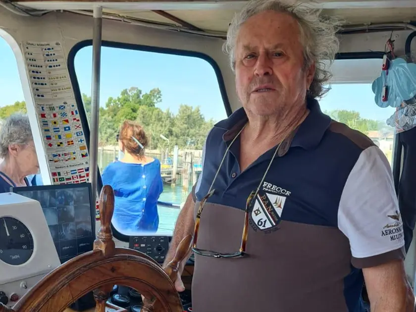 Il Caronte del Sile: «Riapriamo la conca e riportiamo le barche a Treviso»