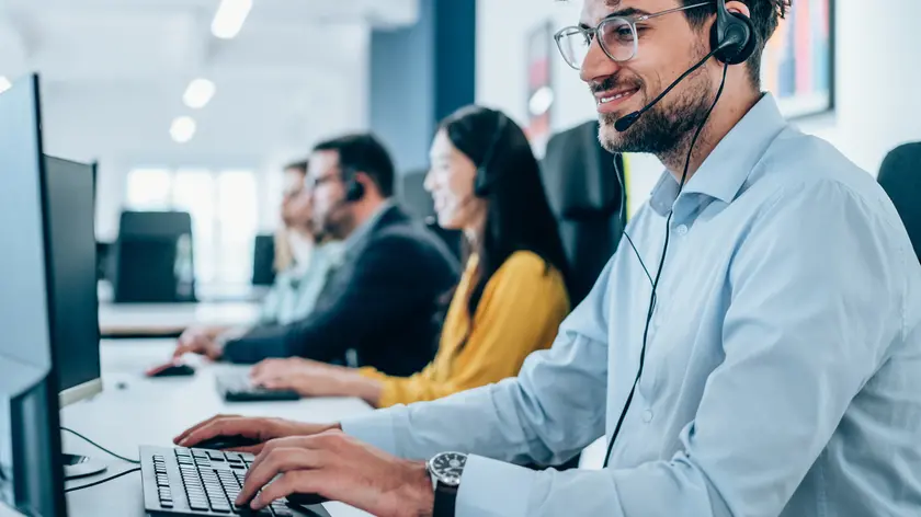 Padova, l’Ai nel call center E.On: 25 lavoratori rischiano il posto