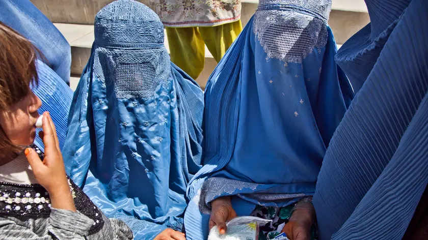 Il regolamento “anti-burqa” arriva in Consiglio: «Regole uguali per tutti»