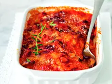Una teglia di parmigiana di melanzane