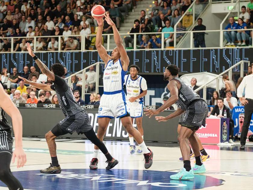 L'azione di Ike Anigbogu