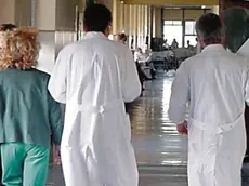 Medici in ospedale: il conto dei gettonisti è salatissimo per le casse della sanità pubblica
