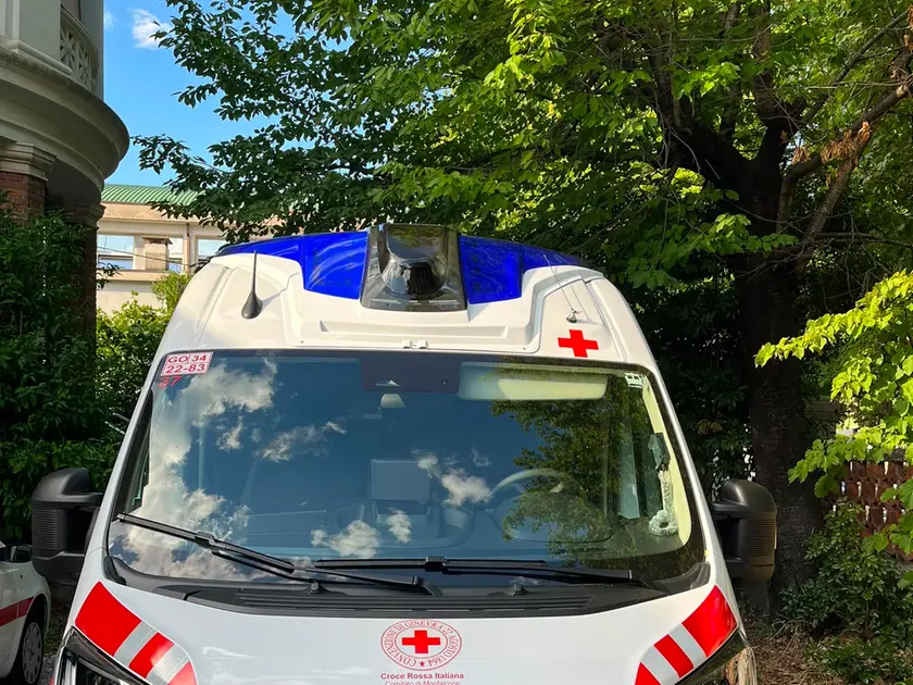 Il ragazzo è stato trasportato in pronto soccorso
