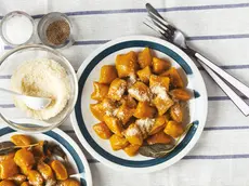 Un piatto di gnocchi con la zucca