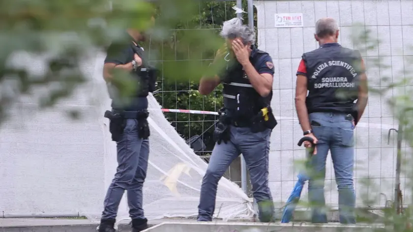 La polizia intervenuta nel cantiere della De’ Longhi