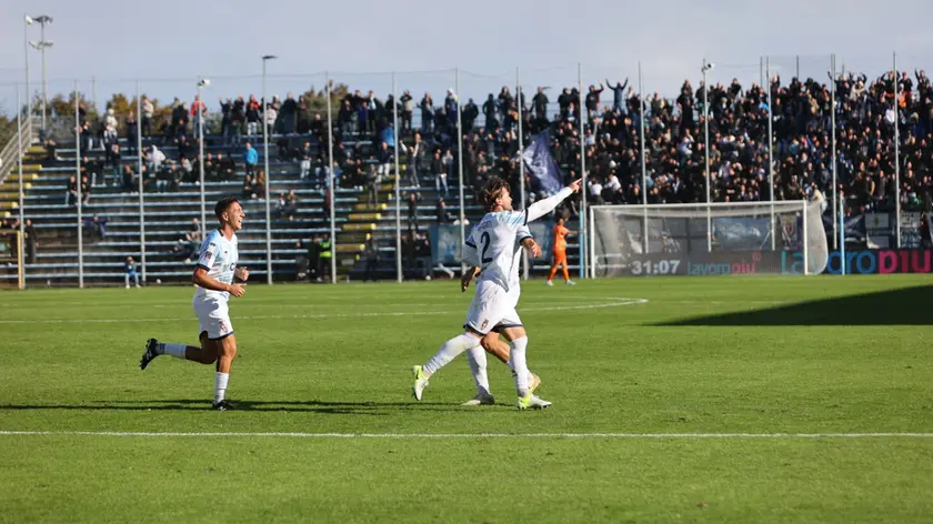L'esultanza di Brigati dopo il gol dell'1-0