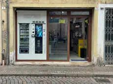 La tabaccheria di Castelfranco in cui è avvenuto il furto