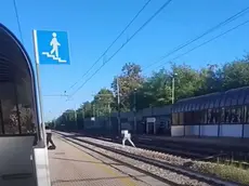 Il video che ritrae i ragazzi sulle rotaie ad Oderzo