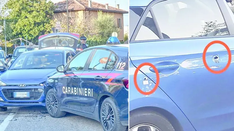 La Hyundai rubata da Lucchesi a San Biagio e con cui è stato speronato a Bocca di strada. A destra i fori dei proiettili nella carrozzeria