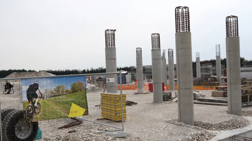 Il cantiere del Velodromo di Spresiano in abbandono dopo il ko della Pessina