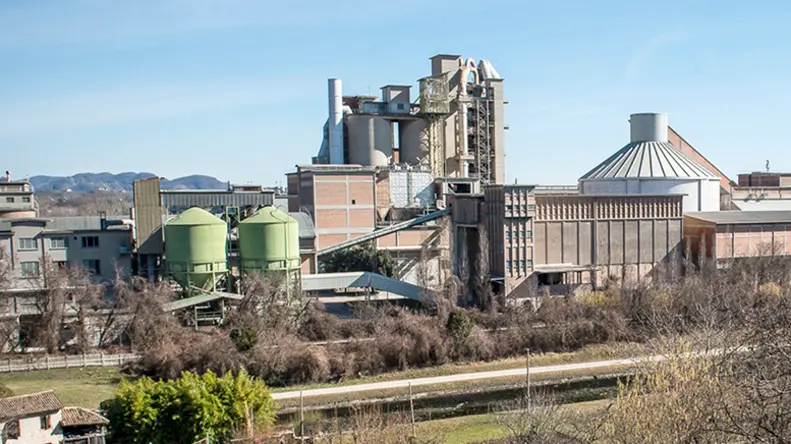 Ferrazza Pederobba stabilimento Cementi Rossi