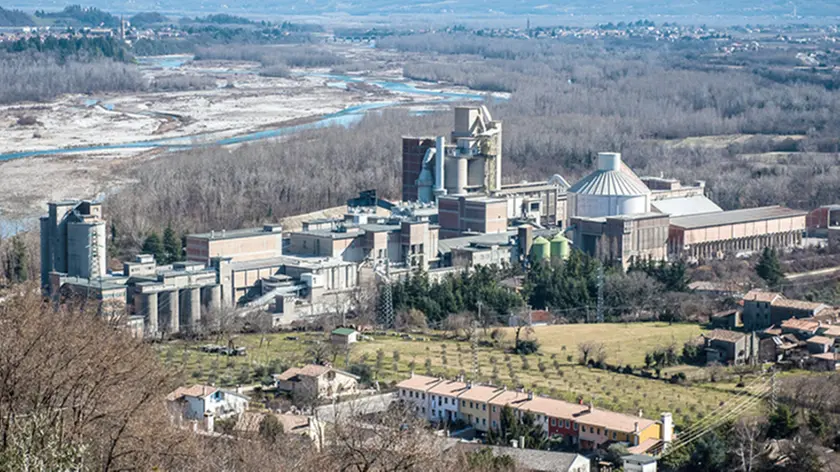 Ferrazza Pederobba stabilimento Cementi Rossi