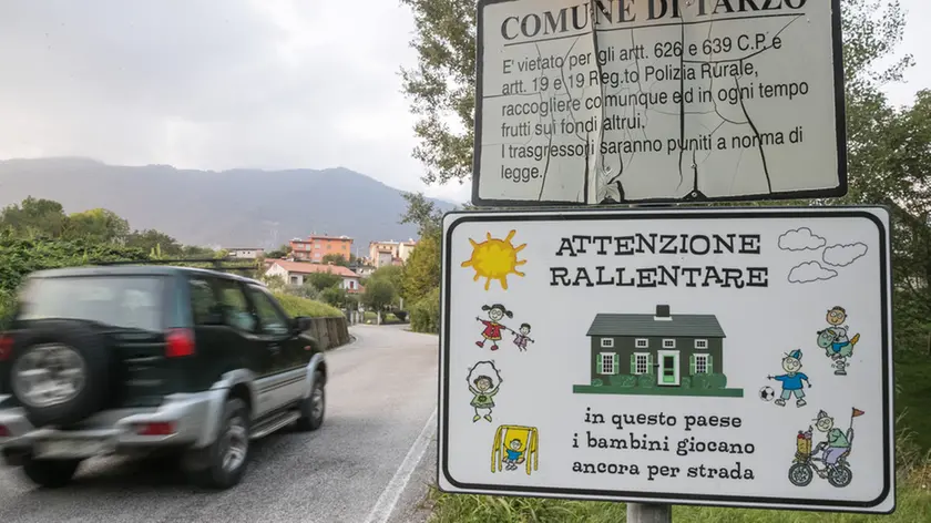 Agostini Nogarolo Nuovi Cartelli attenzione bambini