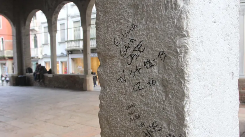 AGOSTINI TREVISO SCRITTE ALLA LOGGIA DEI CAVALIERI