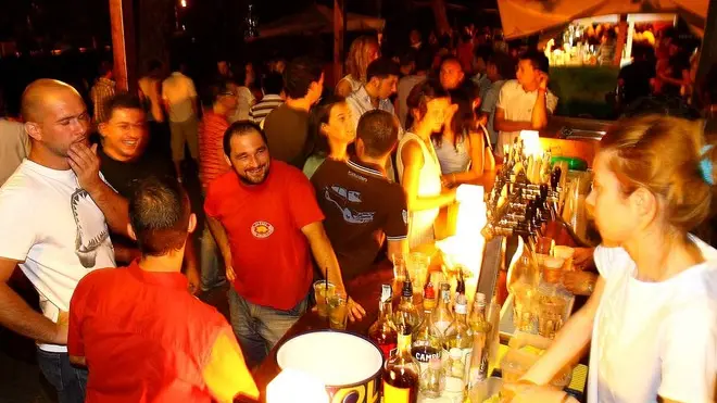 PD 16 luglio 2006 Locali lungo il Piovego dopo mezzanotte (CARRAI) - Locali lungo il Piovego dopo mezzanotte (CARRAI)