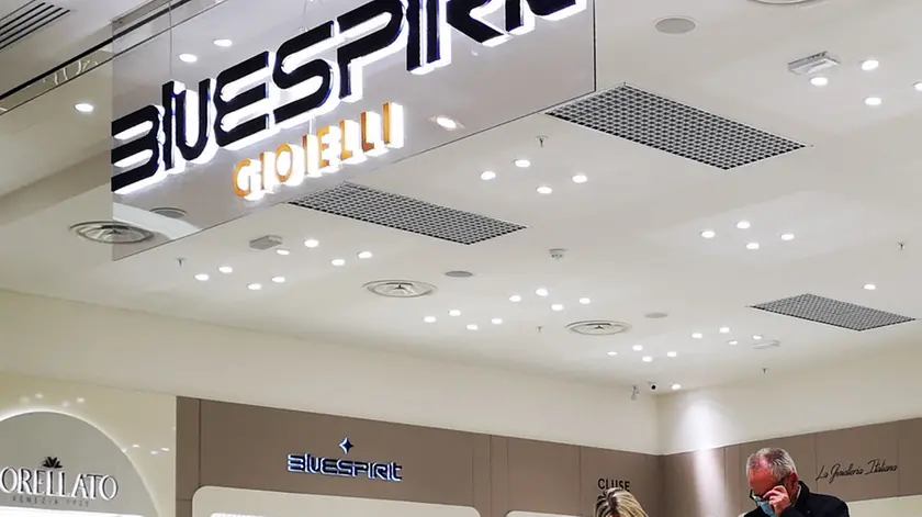 filippi agenzia foto film silea negozio bluespirit presso emisfero