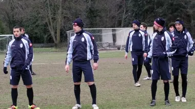 I MIEI RAGAZZI L’allenamento e, a destra, Roberto Pontello