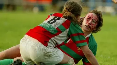 2007: MASCHERA DI SANGUE. Licia Stefan soccorsa da Giovanna Bado