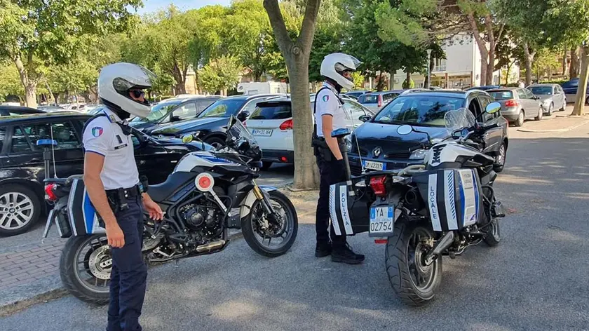 Agenti della polizia locale di Bibione