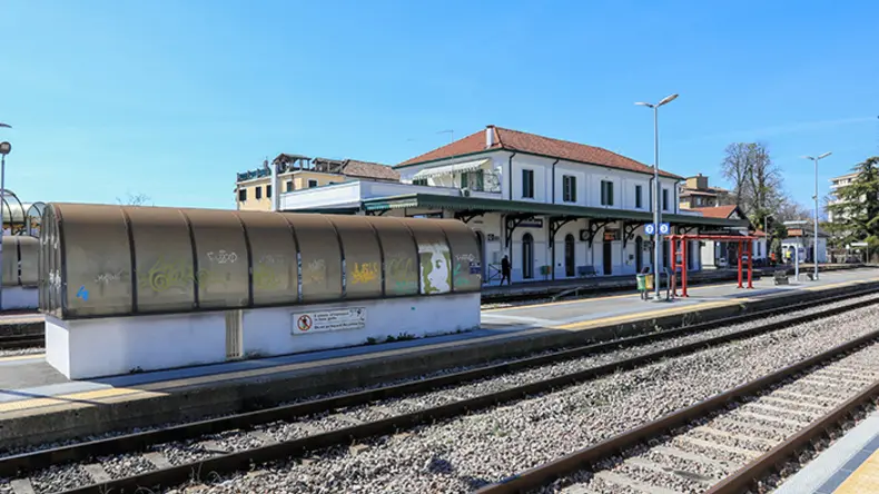 Poloni Montebelluna stazione ferroviaria sottopasso ascensore inutilizzabile dai disabili