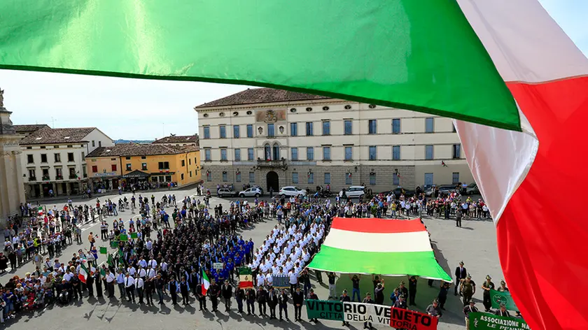 Allegranzi Vittorio Veneto adunata alpini