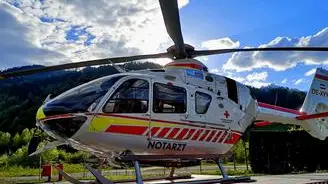 In Austria il tredicenne è stato soccorso in elicottero