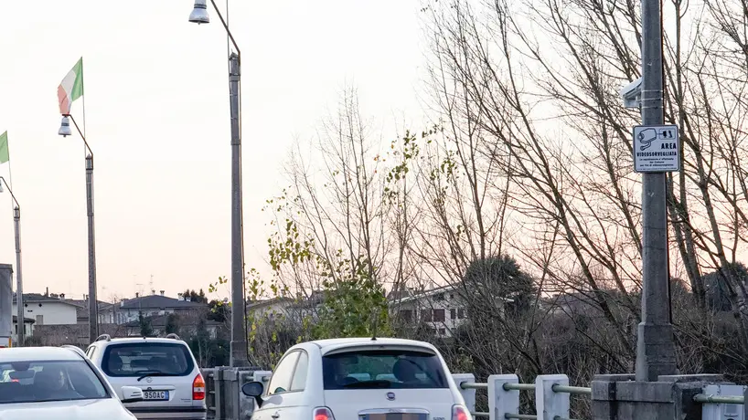 Poloni Vidor nuova telecamera sul ponte del fiume Piave