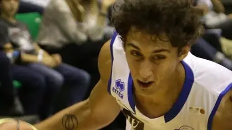 Bolognini agenzia foto film villorba treviso basket-racanati in foto moretti