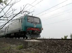 SUSEGANA SUICIDIO FERROVIA PONTE STRADONELLI FOTOCRONACA musano agrifung castelfranco funerale guolo conegliano arresto ps