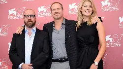 Regista e cast de "La versione di Barney"