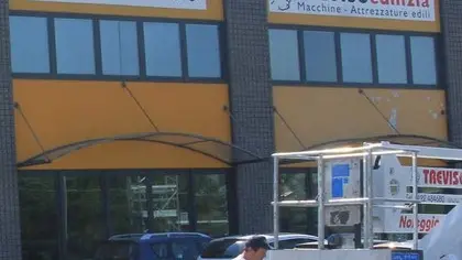 ALLEGRANZI CASTAGNOLE DI PAESE DITTA ''TREVISO MACCHINE'', IN VIA L. NEGRELLI,3