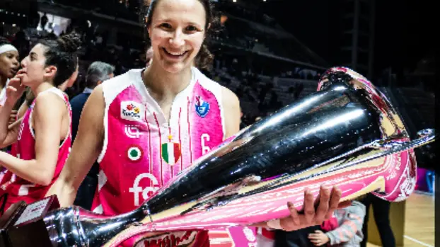 La trevigiana Giorgia Sottana “culla” la Coppa Italia, ora la aspetta la sua Ellis (foto Luca Taddeo)