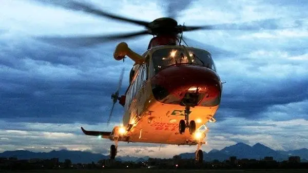 Il 27enne di Farra di Soligo colto da infarto è stato elitrasportato d'urgenza al Ca' Foncello