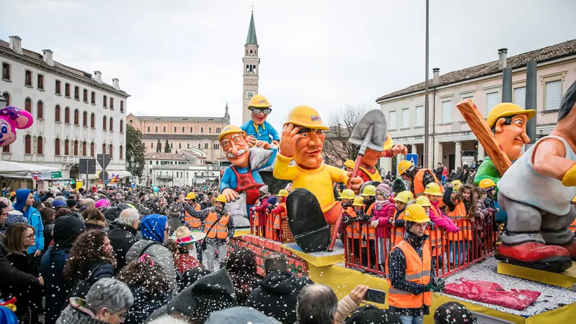 Allegranzi Pieve di soligo Carri mascherati