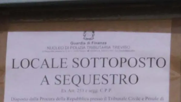 DE WOLANSKI VILLORBA COMPIANO DEPOSITO AUTO E BARCHE IN VIA PACINOTTI