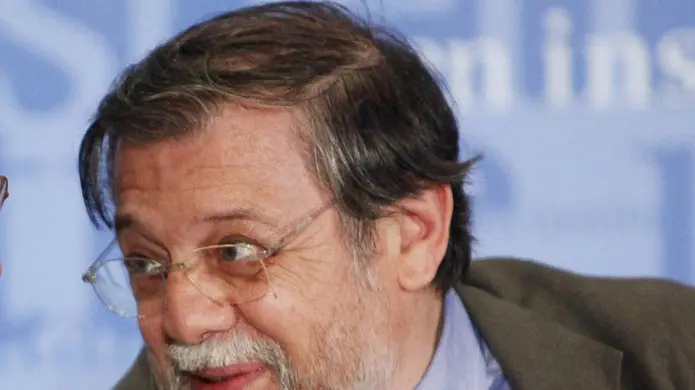 Il ministro dell'Economia Giulio Tremonti e Angelo Panebianco, all'incontro dibattito in occasione dell'uscita di Aspenia 49, "Il Federalismo e la sfida del Sud". ALESSANDRO DI MEO/DC