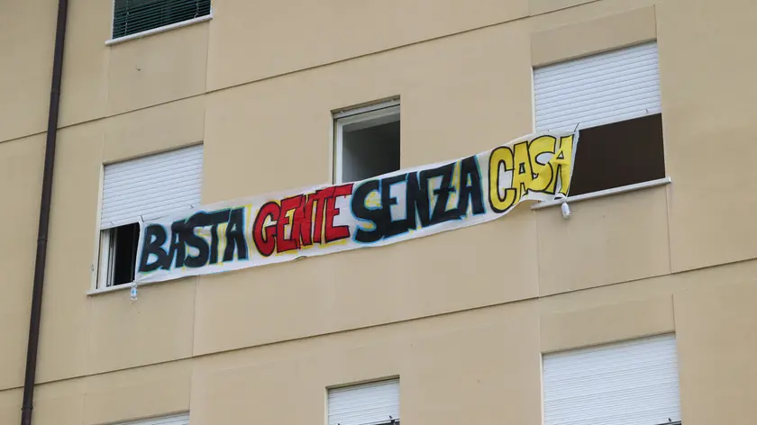 L'occupazione di una casa Ater in via Ronchese da parte di Django