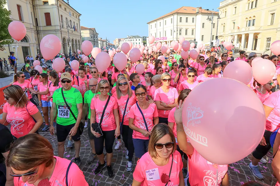 Ferrazza Montebelluna Corsa Rosa partenza e discorsi autorità