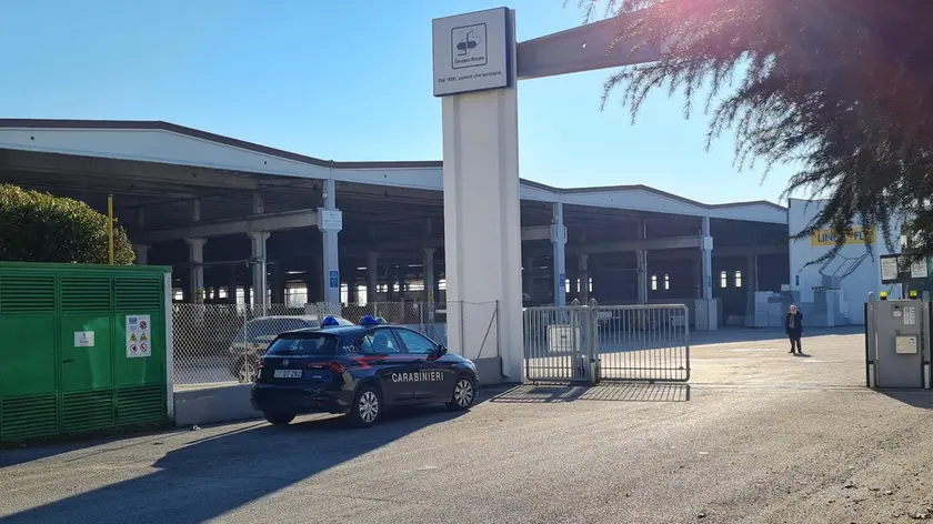 L'intervento dei carabinieri sul luogo dell'incidente