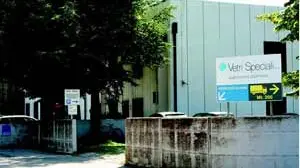 L’ingresso dell’azienda «Vetri speciali» di Ormelle