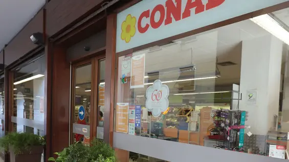 de wolanski agenzia fotofilm treviso supermercato conad via rosorgimento