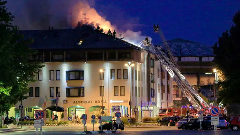 DeMarchi Castelfranco incendio Albergo Roma ore 04.30