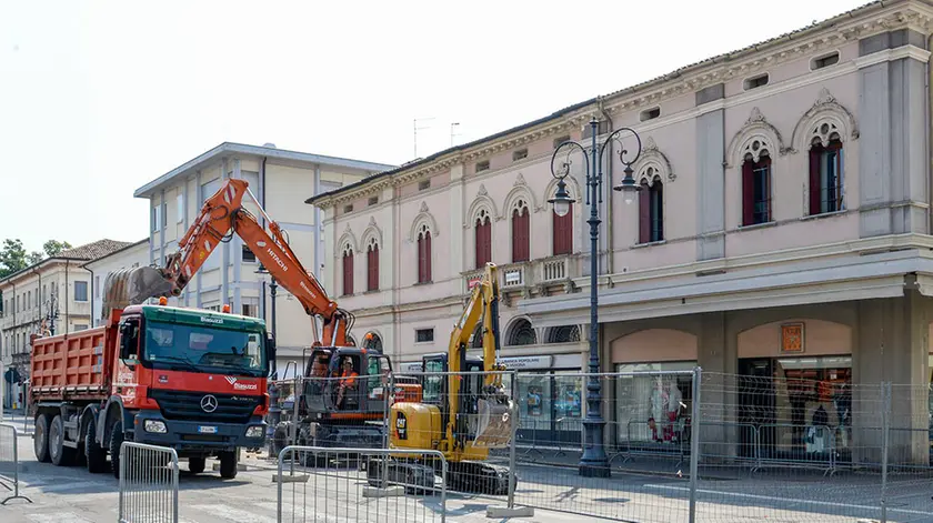 DeMarchi Montebelluna inizio lavori in centro