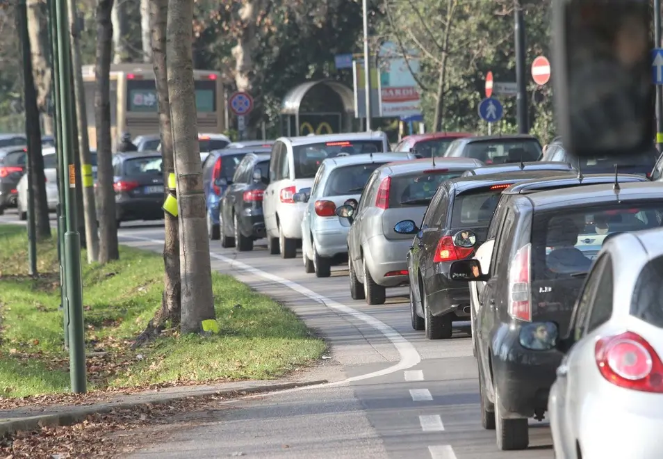 AGOSTINI TREVISO TRAFFICO SUL PUT A PORTA S. TOMMASO E LARGO MANZONI