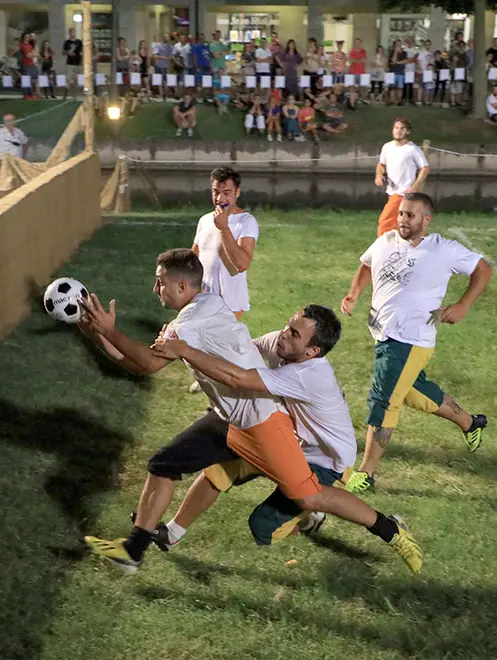 Agostini Castelfranco palio finale del torneo dell'antico gioco al pallone tra Vallà e Borgo Padova