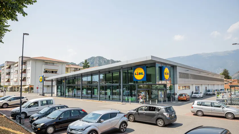 Il supermercato Lidl di via dei Cimbri a Vittorio Veneto