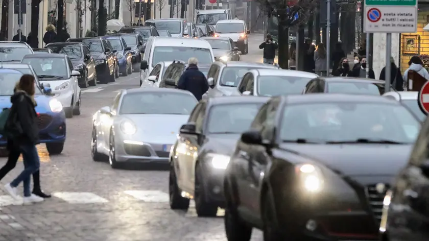 Traffico in centro a Treviso