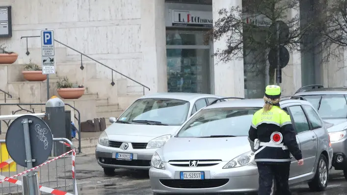 AGOSTINI AG.FOTOFILM TREVISO BLOCCO DEL TARFFICO X MANIFESTAZIONE SPORTIVA SUL PUT, TRANSENNE