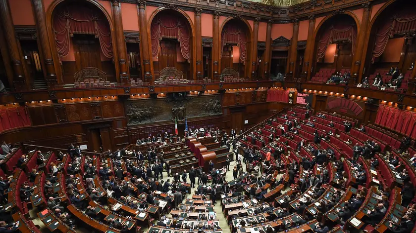 Una panoramica dell'Aula della Camera durante la votazione per l'Ufficio di presidenza di Montecitorio, Roma, 29 marzo 2018. La votazione, segreta e per schede, serve ad eleggere quattro vicepresidenti, tre questori e otto segretari di presidenza. ANSA/ALESSANDRO DI MEO