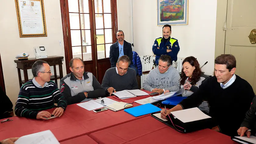 Bolognini Asolo municipio sindaco Mauro Migliorini con staff Rai che gestisce il Giro d'Italia
